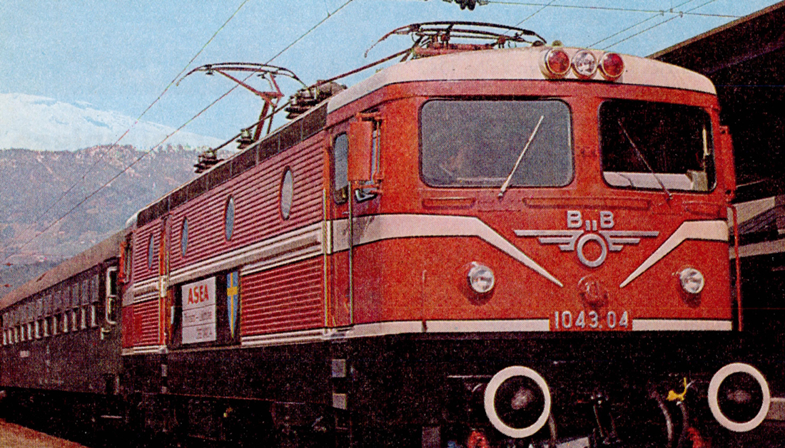 Eine der zehn an die ÖBB gelieferten schwedischen ASEA-Thyristorlokomotiven Reihe 1043.