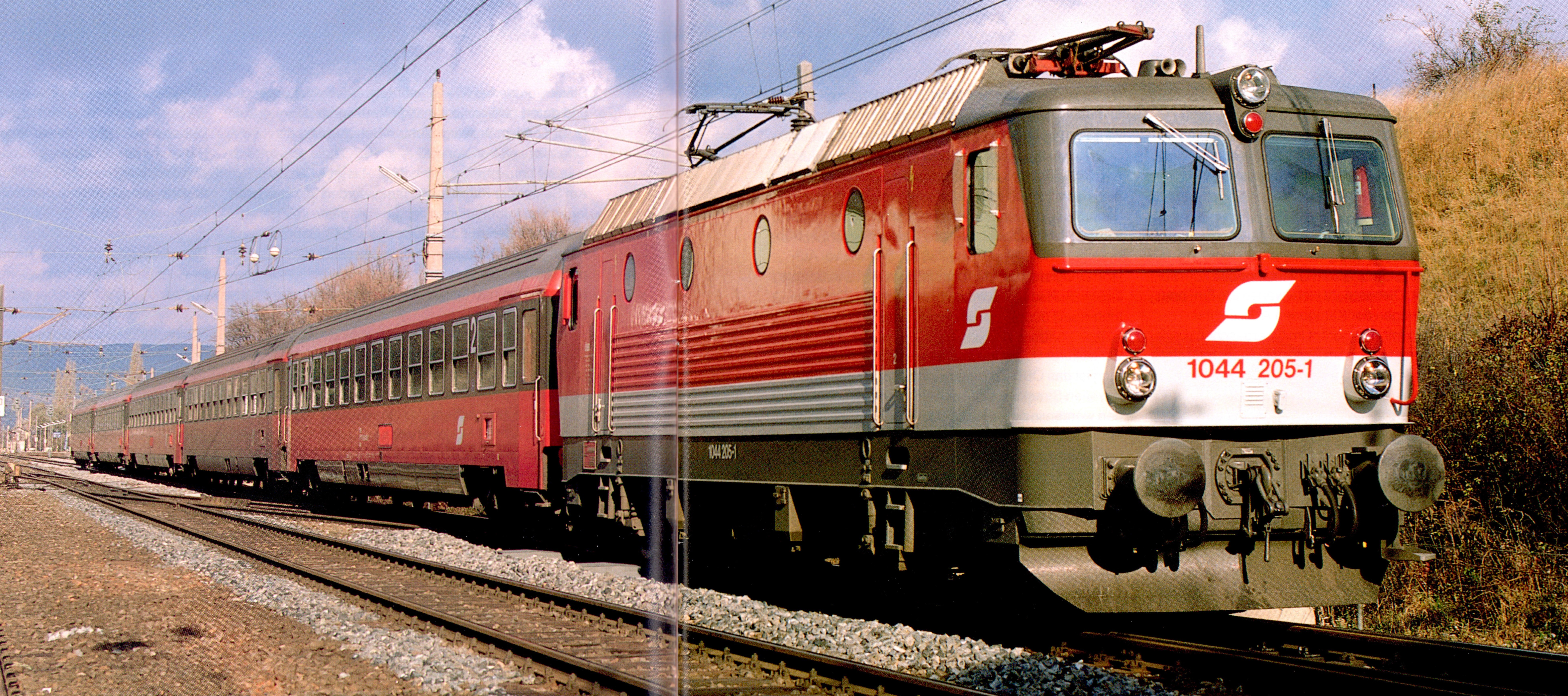 Schnellzug im Neuen Austrotakt NAT 91, 1991.